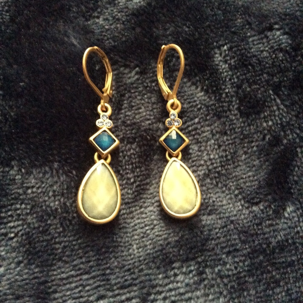 Lia Sophia drop earrings